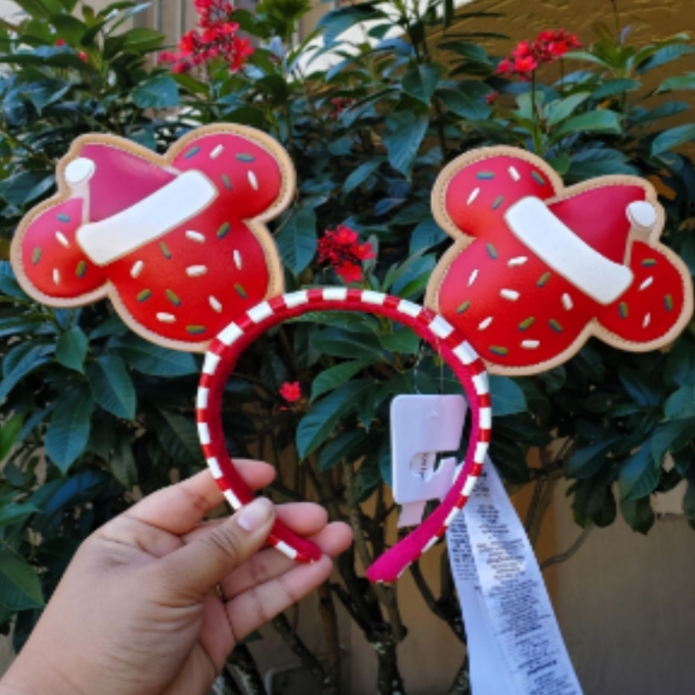 Disney parks mickey cookie minnie ears christmas